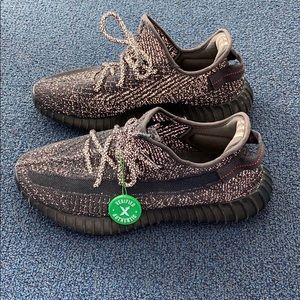 Yeezy Boost 350 V2 - Adidas (Black / Size 11)